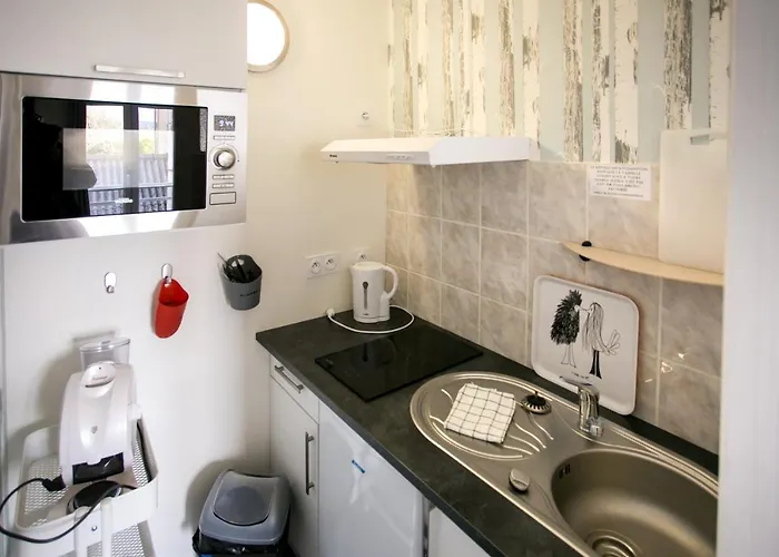 Le Cotentin & Restaurant Le Cot' Penzion Portbail