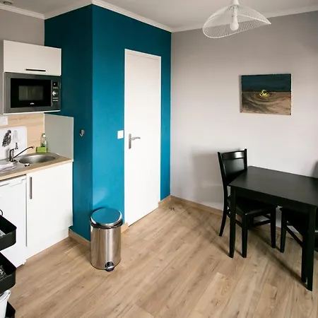 Le Cotentin & Restaurant Le Cot' אורחן פורטביי