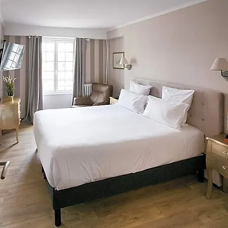 Le Cotentin & Restaurant Le Cot' Estalagem