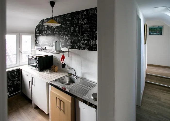 Le Cotentin & Restaurant Le Cot' Estalagem Portbail